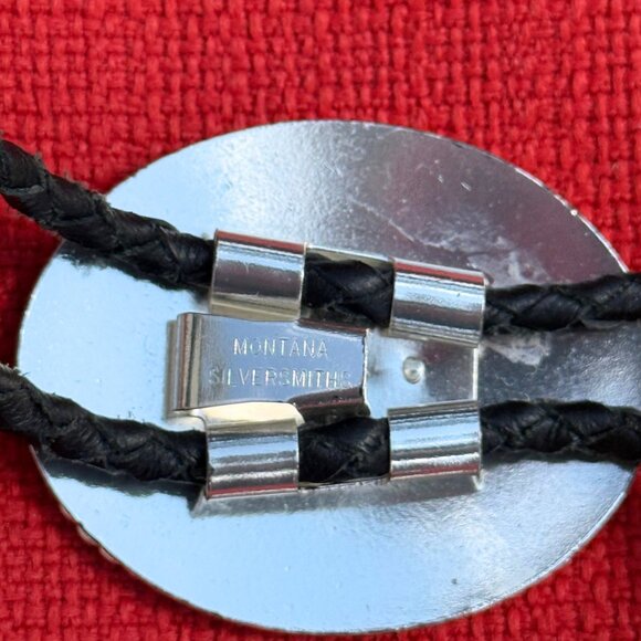 Antique Montana Silversmiths Engraved Oval Bolo Tie Perfect Condition - Picture 6 of 10
